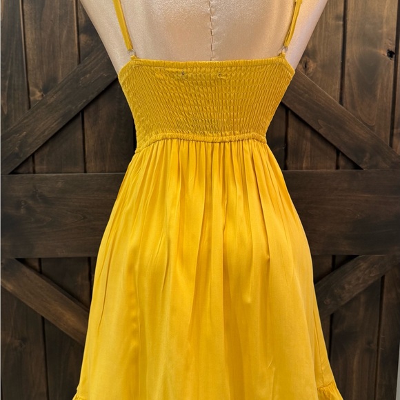 Flowy dress - Picture 2 of 4